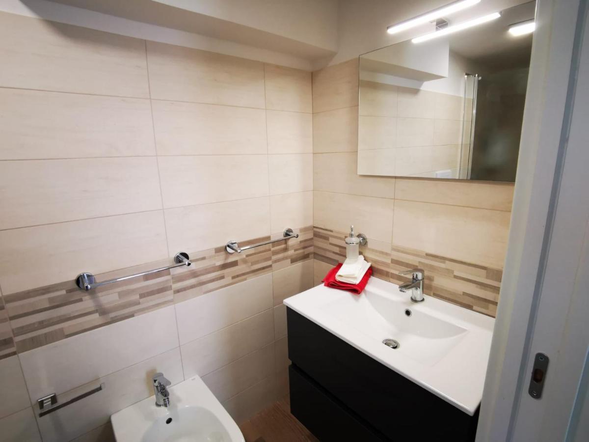 Апартаменти Francy'S House Триджано Екстер'єр фото